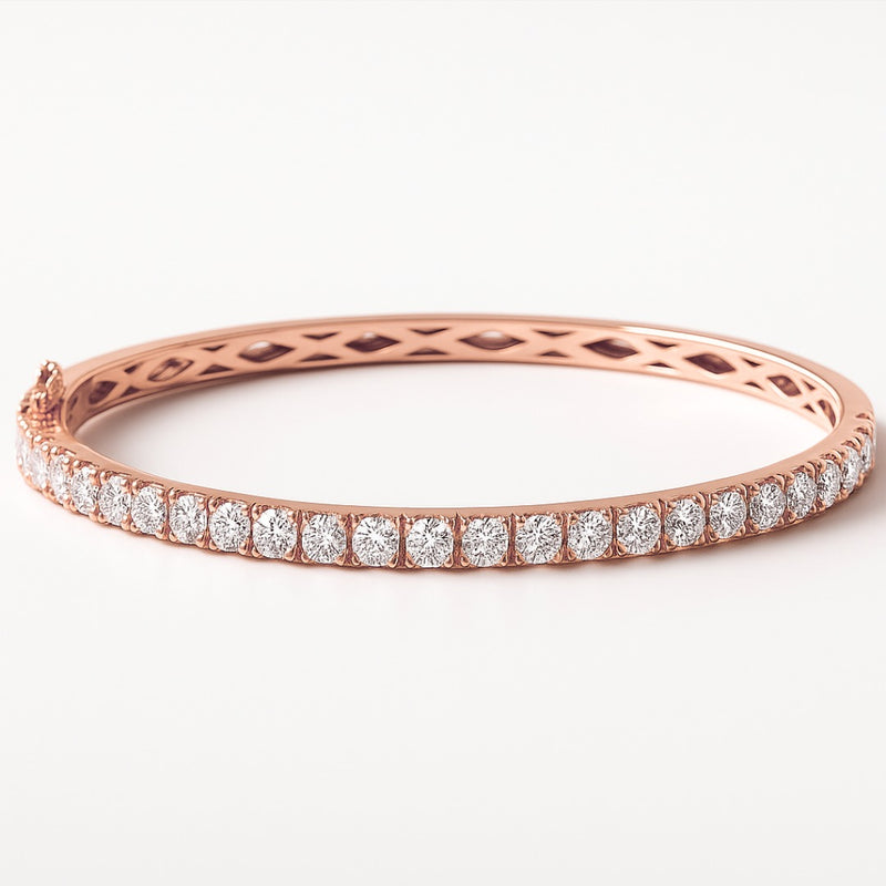 Sprinkled Round Bracelet in Gold with Diamond