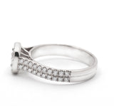 Round Shape Engagement Ring in Gold with Diamonds