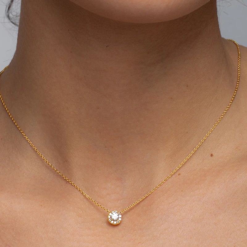 Halo Necklace in Gold with Diamonds