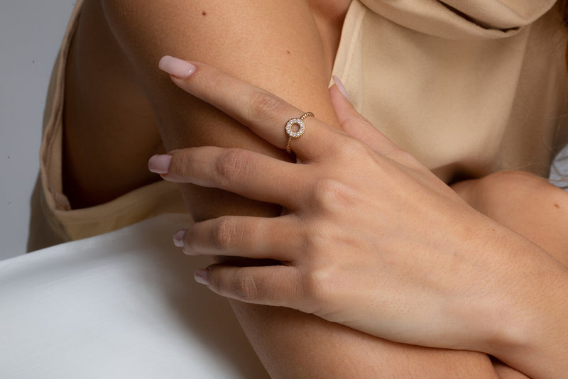Circle Ring in Gold with Diamonds