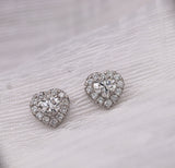 טבעת V משובצת זהב משובצת ביהלום משובצת ב-Pear &amp; Pave