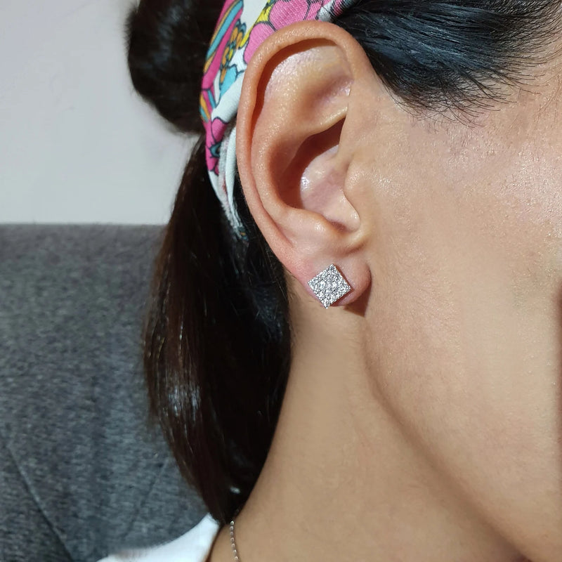Square Shape Earrings in Gold with Diamonds