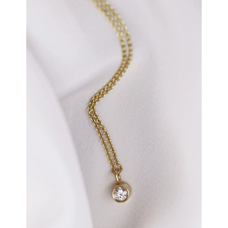Chain Choker Necklace in Gold with Diamonds