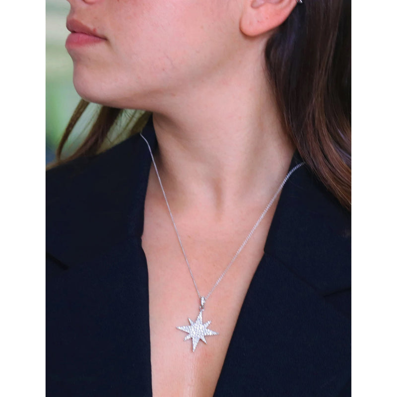 Star Necklace in Gold with Diamonds
