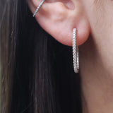 Round shape Earrings in Gold with Diamonds