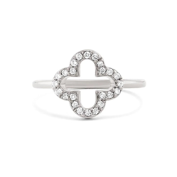 Clover Ring in Gold with Diamonds