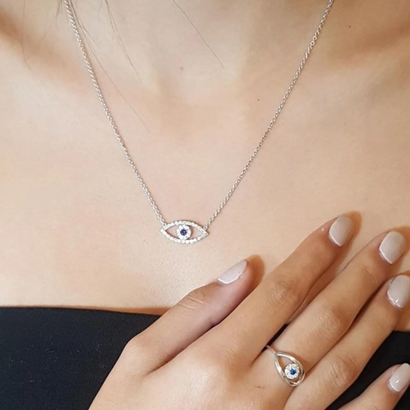 Eye Shape Necklace in Gold with Diamonds