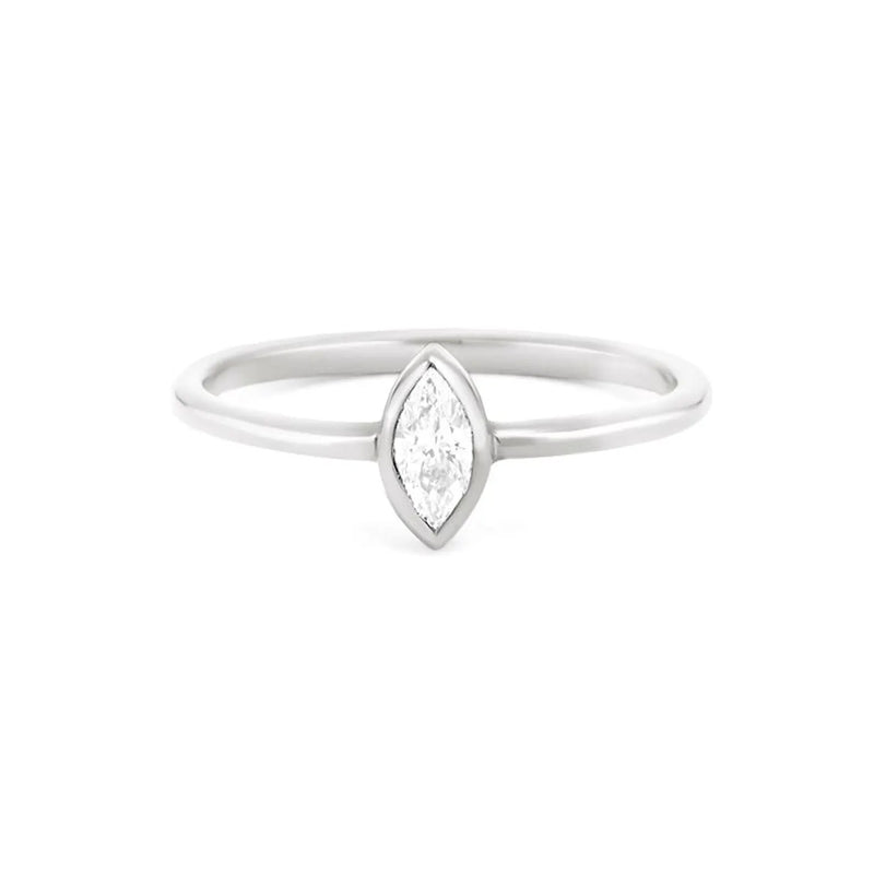 טבעת V משובצת זהב משובצת ביהלום משובצת ב-Pear &amp; Pave