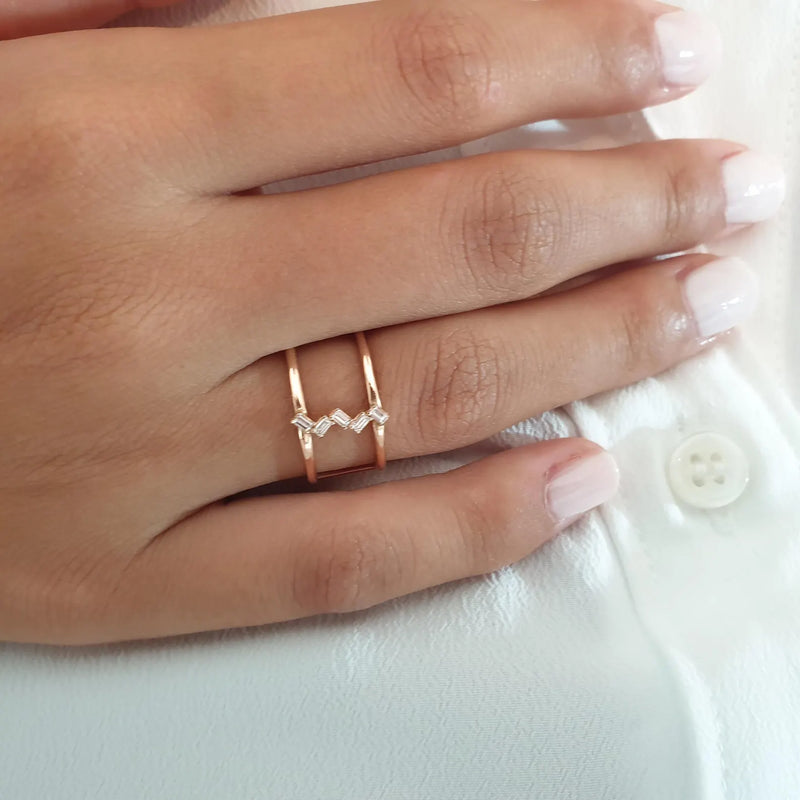 Baguette Ring in gold with diamonds