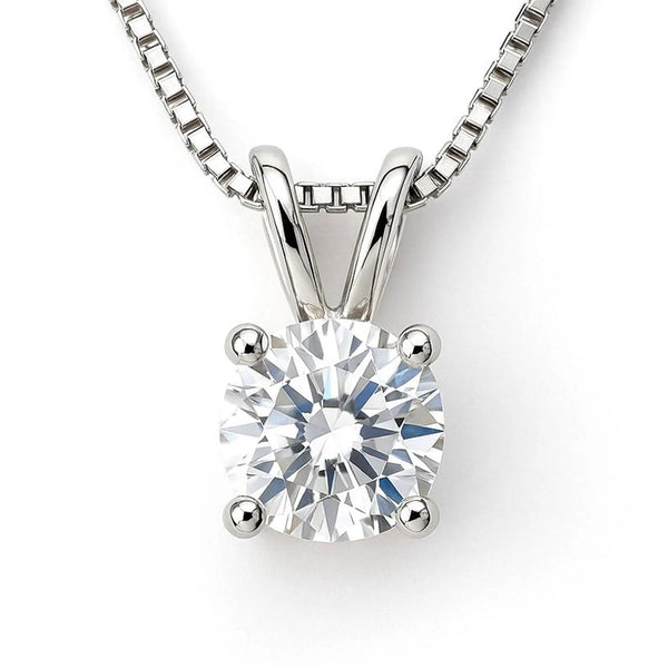 Solitaire Necklace in Gold with Diamonds