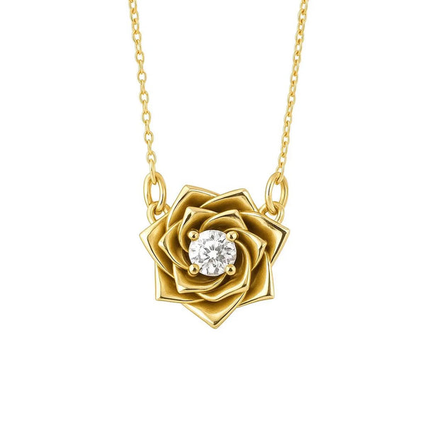 Round Necklace in Gold with Diamonds