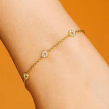 Dainty Micro-Pavé Disc Chain in Gold with Diamond