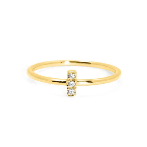 Minimal Three Stone Ring in Gold with Diamonds